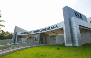 Fachada de la Universidad Centroamericana (UCA) de Nicaragua. Cru00e9dito: Jesuitas Centroamu00e9rica 