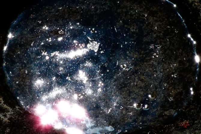 Nuevo hallazgo sobre el Big Bang ofrece pruebas de Dios, dice científica en CNN
