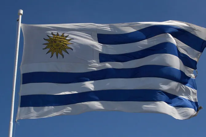 Uruguay: Obispos aclaran que no se han pronunciado sobre referéndum de Ley Trans