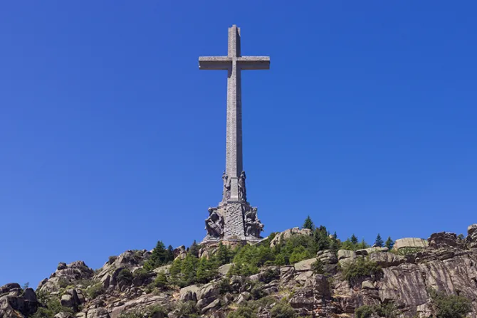 Iglesia en España reitera que no se opone a la exhumación de Franco