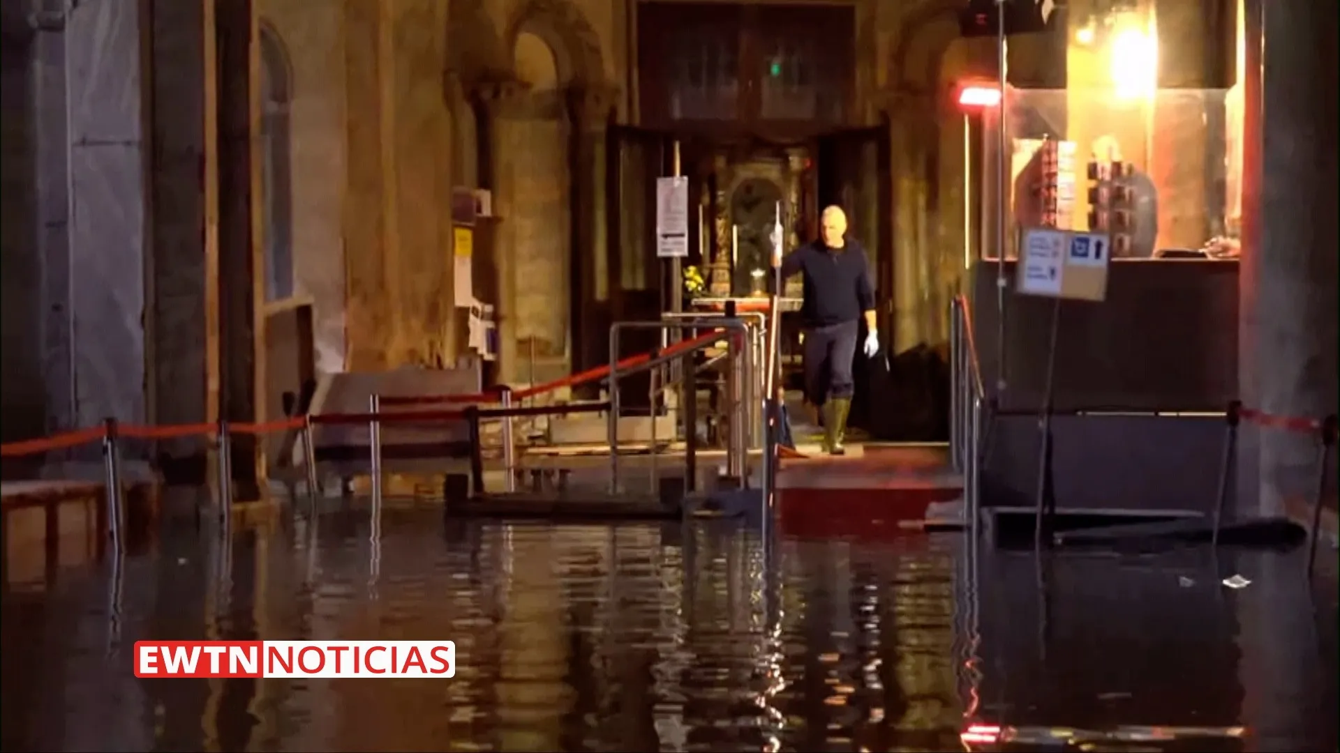 La Basílica de San Marcos inundada. Crédito: EWTN Noticias?w=200&h=150