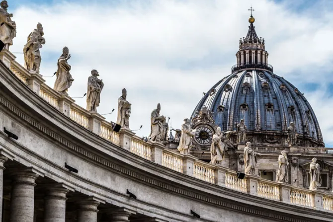 Vaticano responde a decisión de Iglesia en Alemania de bendecir uniones homosexuales