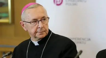 Obispos de Polonia piden acoger a los refugiados de Ucrania