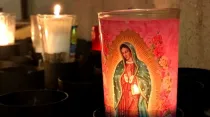 Imagen referencial / Veladoras con la imagen de la Virgen de Guadalupe. Crédito: David Ramos / ACI Prensa.