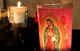 Imagen referencial / Veladoras con la imagen de la Virgen de Guadalupe. Crédito: David Ramos / ACI Prensa. 