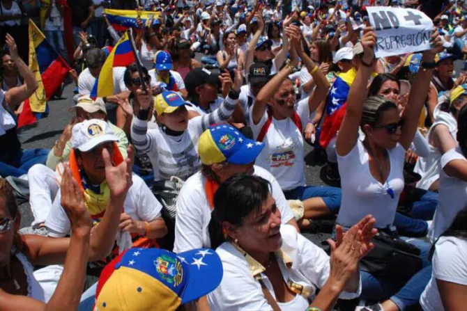 Obispos viajarán al Vaticano para informar al Papa situación de Venezuela