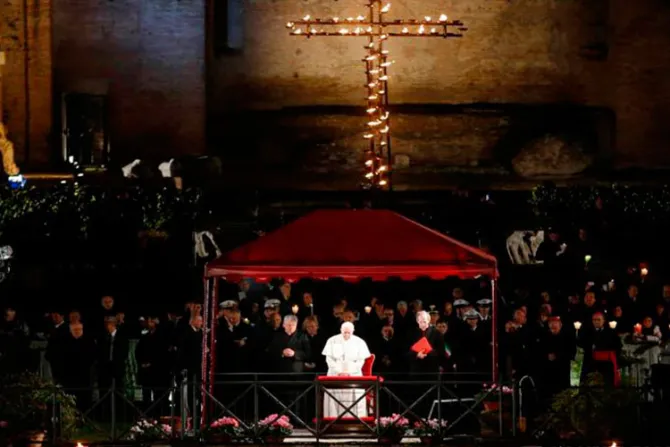TEXTO: Las meditaciones del Vía Crucis 2016 que el Papa Francisco presidirá en Roma