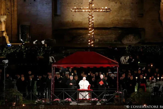 Estas son las meditaciones del Vía Crucis que presidirá el Papa en Viernes Santo