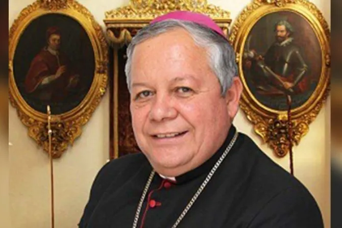 México: Piden oraciones por Arzobispo de Puebla tras infarto