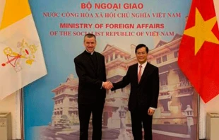 Los lu00edderes de la reuniu00f3n Vietnam - Santa Sede. Cru00e9dito: Twitter Secretaru00eda de Estado del Vaticano 