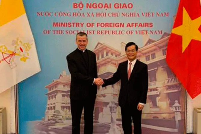 Se reanuda diálogo entre el Vaticano y el gobierno comunista de Vietnam