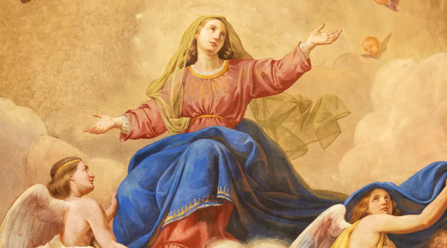 ¿A qué edad la Virgen María fue asunta al cielo? Esto dice un santo y Padre de la lglesia