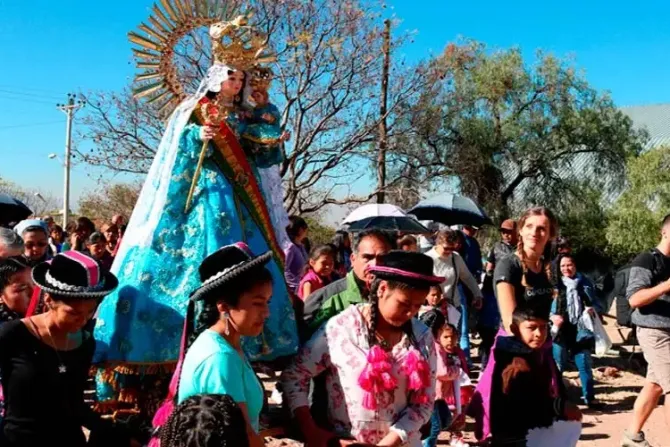 Proponen declarar Patrimonio de la Humanidad la fiesta de la Virgen de Urkupiña