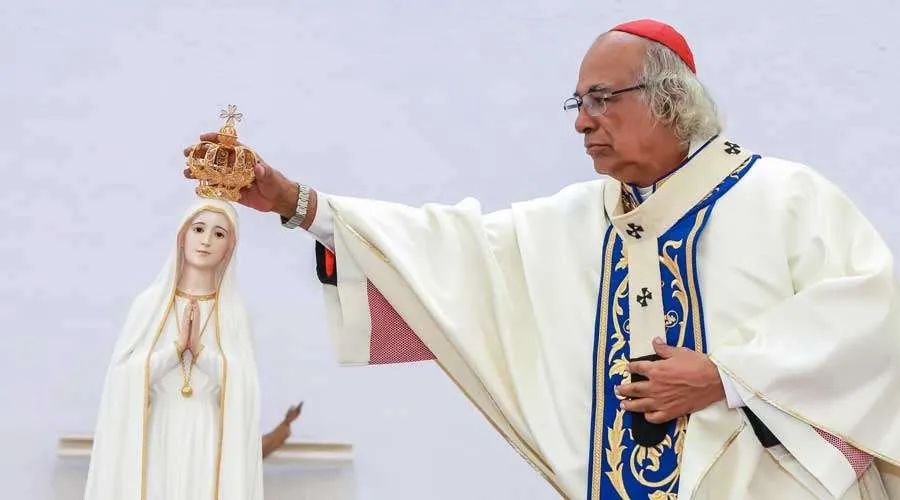 Imagen peregrina de la Virgen de Fátima y Cardenal Leopoldo José Brenes, Arzobispo de Managua. Crédito: Arquidiócesis de Managua / Lázaro Gutiérrez.?w=200&h=150