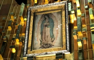 Imagen original de la Virgen de Guadalupe en su Santuario en Ciudad de Mu00e9xico. Cru00e9dito: David Ramos / ACI Prensa. 