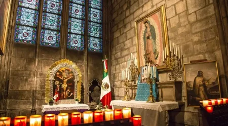 Esta imagen de la Virgen de Guadalupe fue coronada en la Catedral de Notre Dame