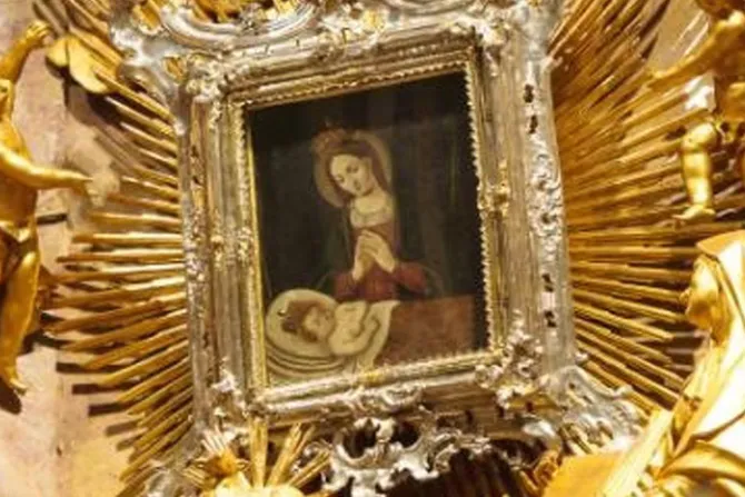 La imagen de la Virgen María que lloró sangre el día de San Patricio