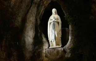 Gruta de la Virgen de Lourdes. Cru00e9dito: Daniel Ibu00e1u00f1ez / ACI Prensa. 