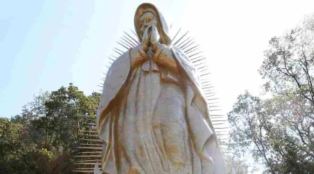 Conoce la escultura más grande del mundo de la Virgen de Guadalupe en México