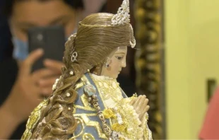 Imagen original de la Virgen de San Juan de Los Lagos durante la Misa de la Solemnidad de la Asunciu00f3n, el 15 de agosto de 2022. Cru00e9dito: Diu00f3cesis de San Juan de Los Lagos. 