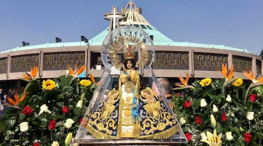 Imagen de Nuestra Señora de Zapopan en el exterior de la Basílica de Guadalupe en Ciudad de México. Crédito: Cortesía de la Basílica de Zapopan.?w=200&h=150