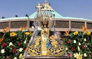 Imagen de Nuestra Seu00f1ora de Zapopan en el exterior de la Basu00edlica de Guadalupe en Ciudad de Mu00e9xico. Cru00e9dito: Cortesu00eda de la Basu00edlica de Zapopan. 