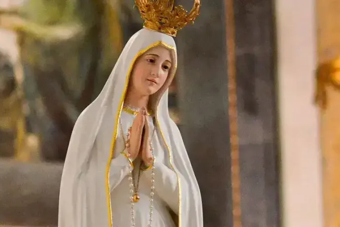 Desde Fátima, conocido sacerdote comparte una forma rápida y simple de rezarle a la Virgen