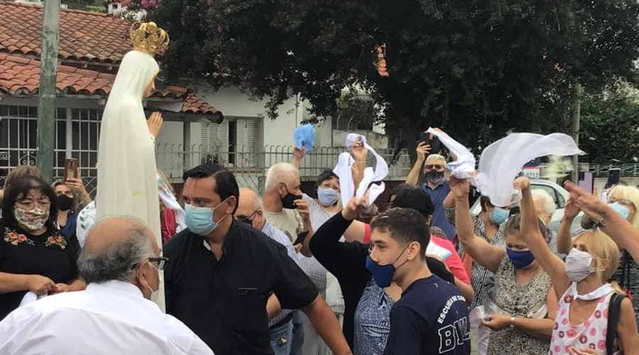 Virgen de Fátima regresa a Portugal tras recorrer más de 50 mil kilómetros en Argentina
