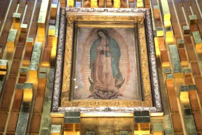 Alientan oración a Virgen de Guadalupe ante riesgo de despenalización del aborto en México