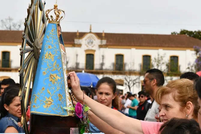 En el día de la patria, Argentina rezará a Virgen de Luján por la salud del pueblo