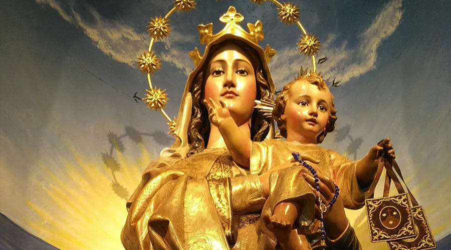 Robo de joyas de imagen de la Virgen del Carmen genera indignación en Perú
