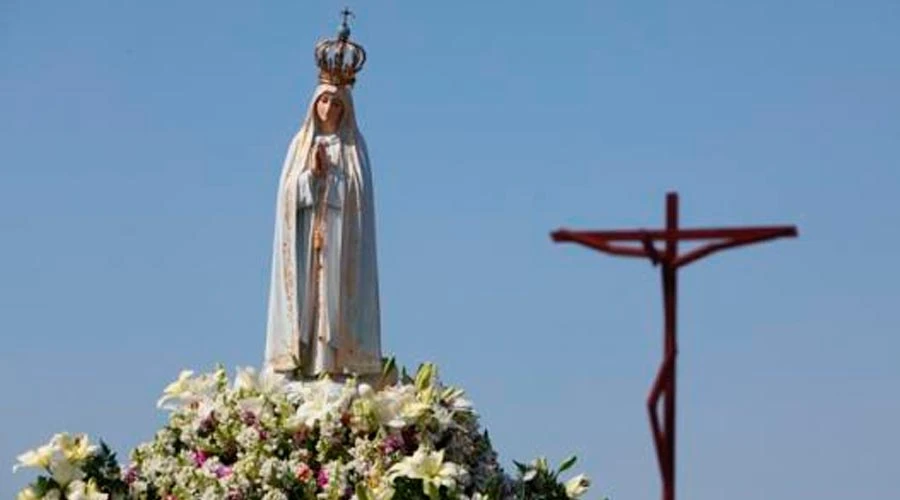 Imagen de la Virgen de Fátima en el Santuario en Portugal / Foto: Facebook Santuario de Fátima?w=200&h=150