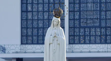 Virgen de Fátima: Rezar el Rosario es meditar con María