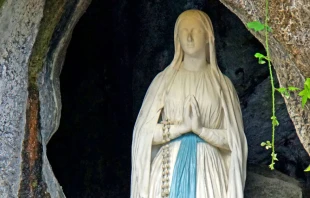 Virgen de Lourdes. Cru00e9dito: Dennis Jarvis CC BY-SA 2.0 