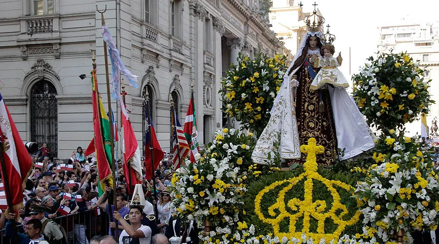 Procesión de la Virgen del Carmen en Santiago de Chile / Foto: Comunicaciones Arzobispado de Santiago?w=200&h=150