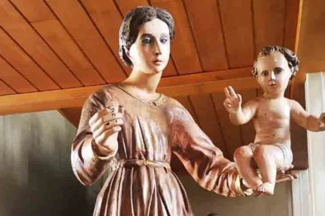 Tras incendio en Catedral trasladan imagen de la Virgen del Rosario para su limpieza