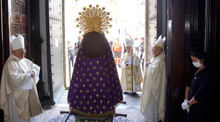 Alcalde de Valencia apoya a Cardenal Cañizares ante polémica por fiesta de la Virgen