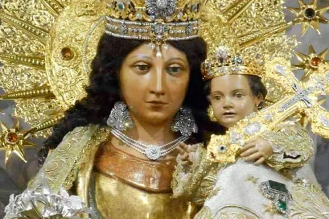Virgen de los Desamparados visita en barco ciudad española por Año Jubilar