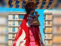 Virgen de los Desamparados. Foto: Emilio García (CC-BY-SA 2.0)