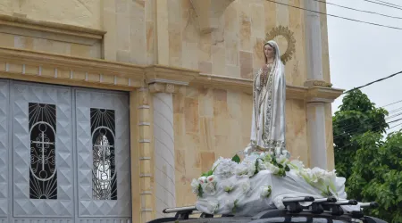 Iglesia llevó imagen de Virgen de Fátima a fieles que no pudieron visitarla por cuarentena