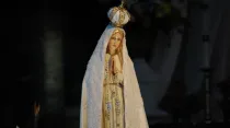 Virgen de Fátima / Crédito: Flickr Our Lady of Fatima International Pilgrim Statue (CC BY-SA 2.0)