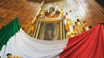 Imagen de la Virgen de Guadalupe en la Basílica de Santa María de Guadalupe, en Ciudad de México. Foto: David Ramos / ACI Prensa.