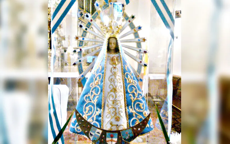 La imagen de la Virgen de Luján, Patrona de Argentina (Foto Monique_CC-BY-SA-3.0)?w=200&h=150