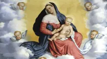 Virgen María con el Niño Jesús. Crédito: Dominio público.