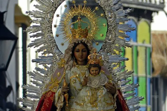 Roban y profanan imágenes de la Virgen y el Niño en ermita de Córdoba