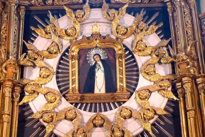 Madrid celebra en la Asunción a la Virgen de la Paloma, patrona popular de la ciudad