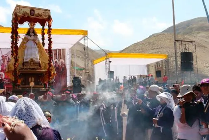 Perú: Arzobispo pide a la Virgen por la paz en zona convulsionada de Arequipa