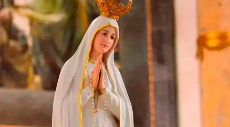 Una bella oración a la Virgen María para rezar hoy sábado