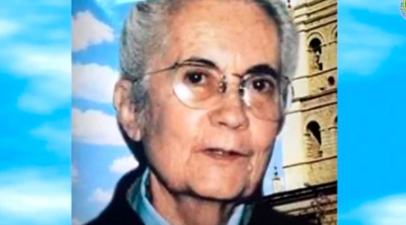 Rezan por la beatificaciu00f3n de una maestra de religiu00f3n