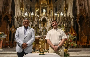 La Copa del Mundo llegu00f3 este miu00e9rcoles a la Basu00edlica de Nuestra Seu00f1ora de Luju00e1n. Cru00e9dito: Santuario de Luju00e1n 